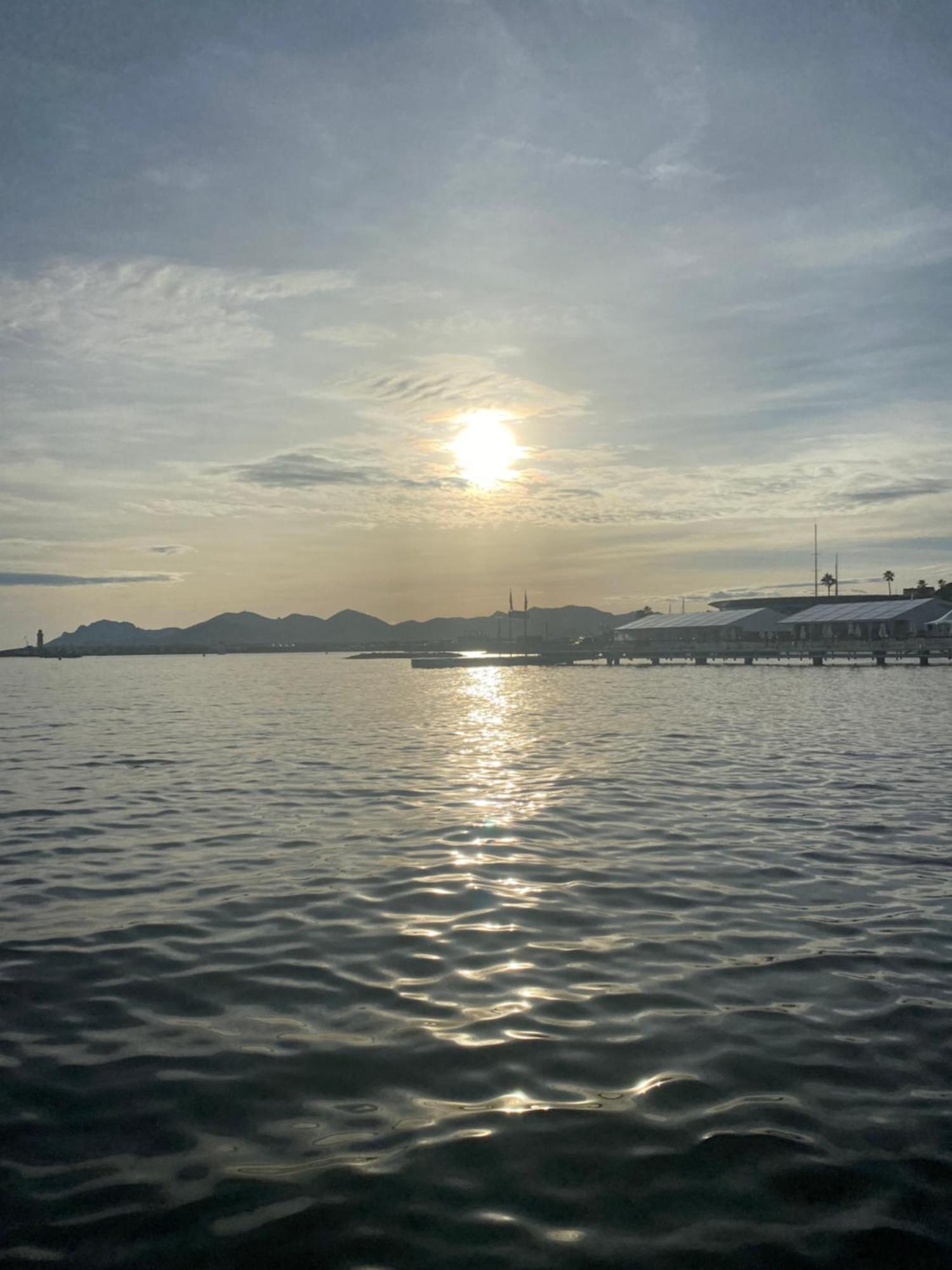 Climatise Au Calme Proche Et Palais Des Festivals
